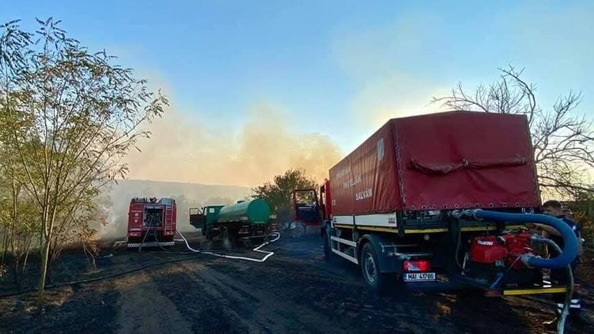 Weekend de  foc   cu 27 de incendii | imaginea 1