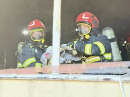 Incendiu intr un apartament din Botosani | imaginea 1