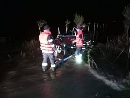 Ampla operatiune de cautare pe lac | imaginea 1
