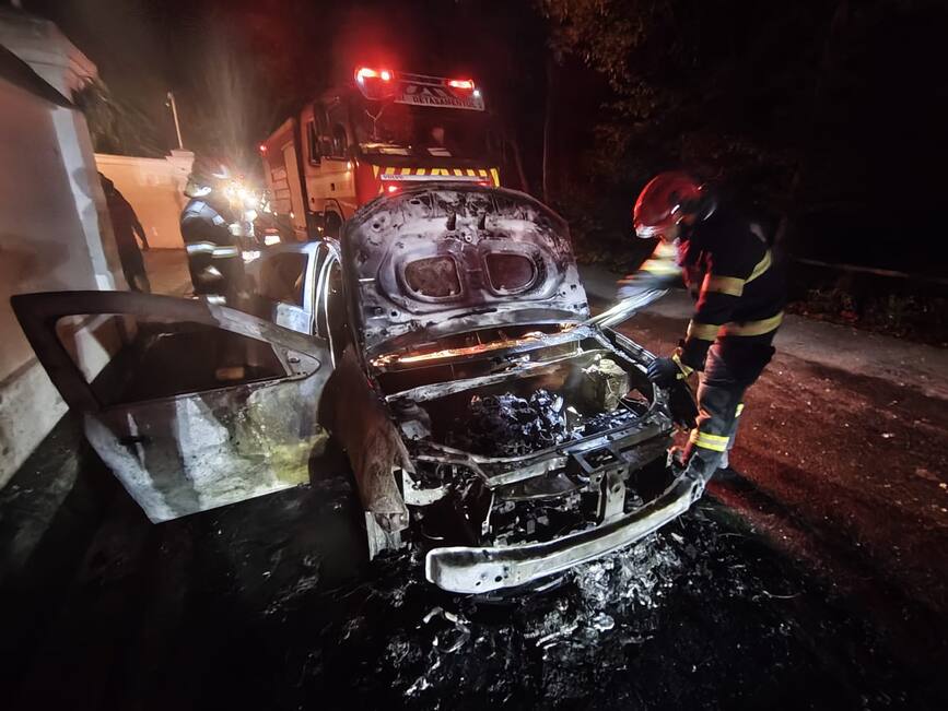 Incendiu de autoturism | imaginea 1