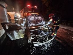 Incendiu de autoturism | imaginea 1