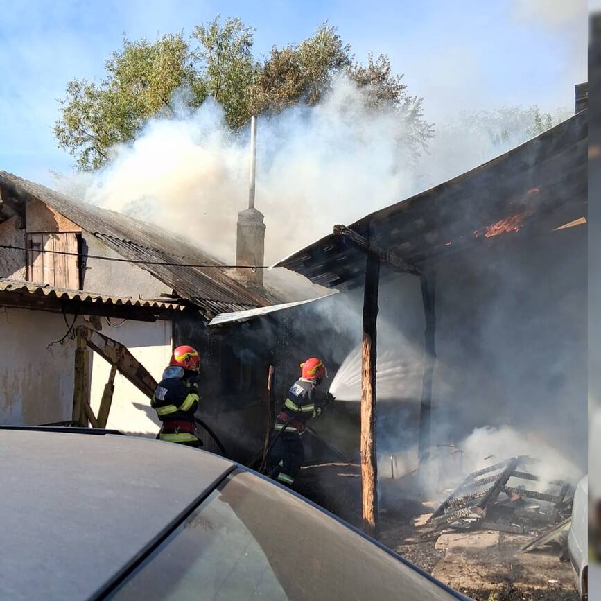 Incendiu violent intr o gospodarie giurgiuveana | imaginea 2