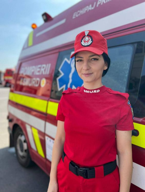 Respect  voluntar Madalina Caliman | imaginea 1