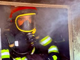 Incendiu de la lumanare | imaginea 1