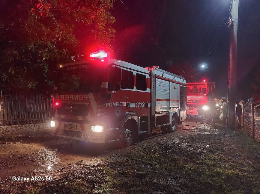 Incendiu la o casa de locuit | imaginea 1