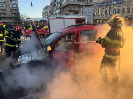 Incendiu produs la o masina  in municipiul Iasi | imaginea 1