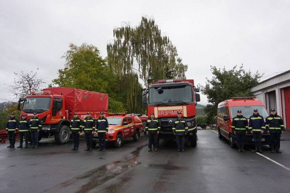 Pompierii harghiteni in sprijinul colegilor din judetul Calarasi | imaginea 1