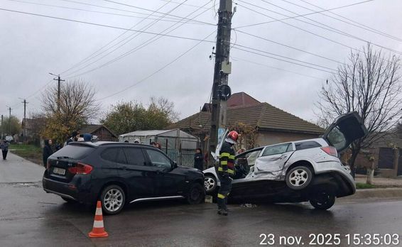 Incendii  accidente rutiere si salvari din medii ostile vietii | imaginea 1