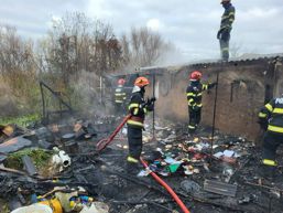 Interventie rapida si profesionista la un incendiu de gospodarie | imaginea 1