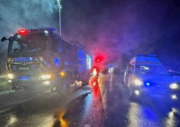 Persoana surprinsa in interior  intr un incendiu | imaginea 1