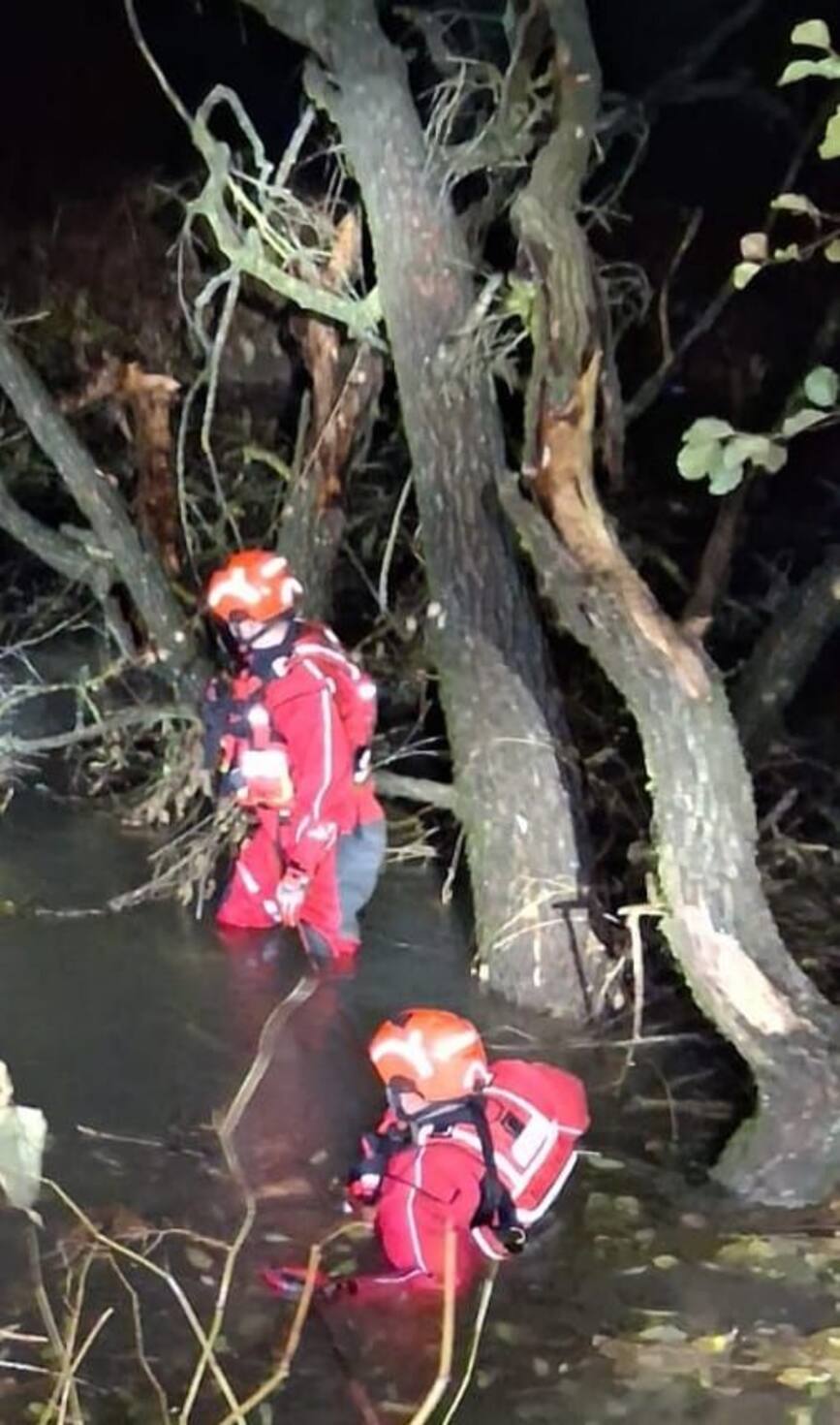 Un pescar si a pierdut viata in apele Crisului Negru | imaginea 1