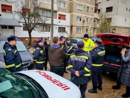 Continua actiunile de sprijin destinate populatiei afectate din Prahova si Dambovita | imaginea 1