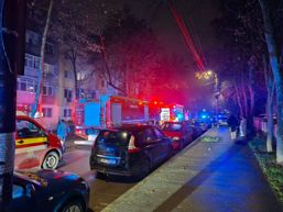 Incendiu in apartament Proprietarul si doi catei au murit | imaginea 1