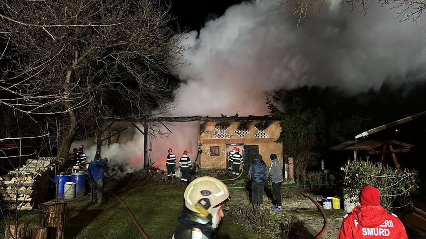 Incendiu intr o gospodarie covasneana | imaginea 2