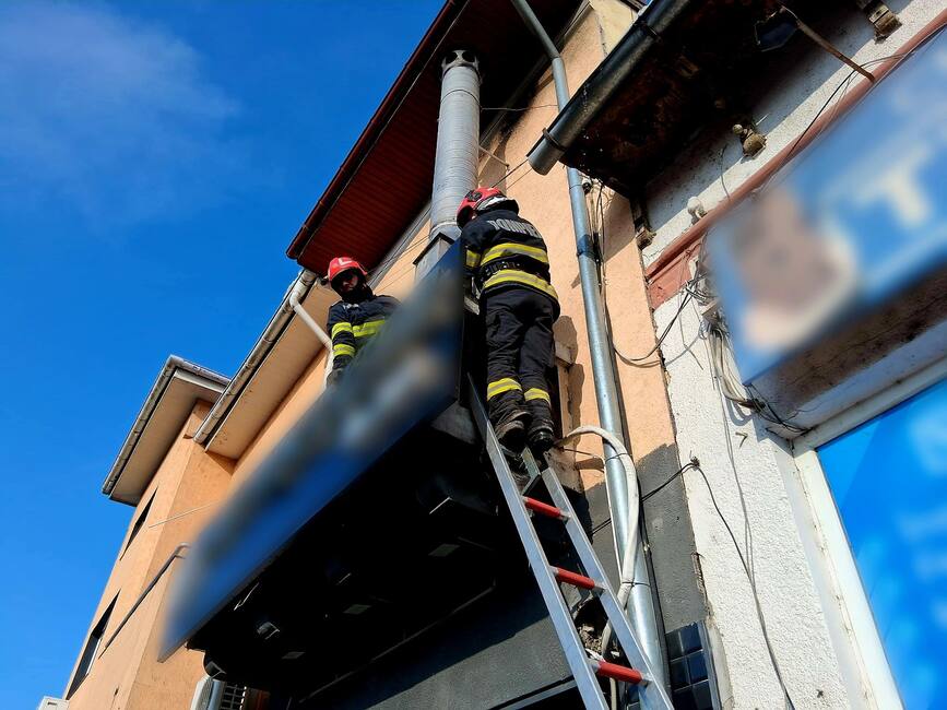 Incendiu intr un fast food din Giurgiu | imaginea 1