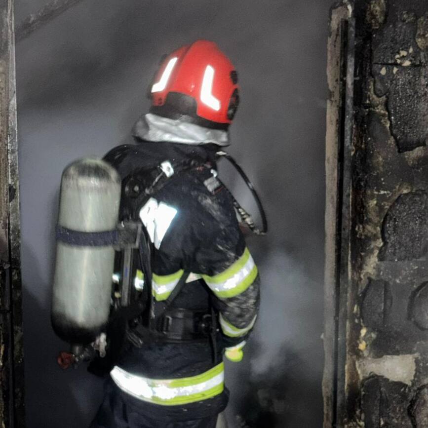 Gospodarie in flacari   Pompierii au lichidat un incendiu violent | imaginea 1