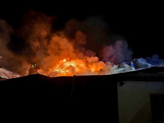 Incendiu extins la patru gospodarii din Giurgiu | imaginea 1