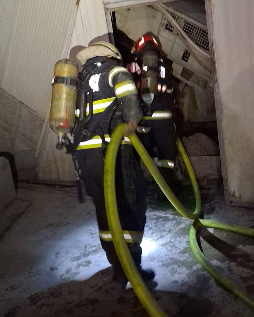 Incendiu la o fabrica din Oradea | imaginea 2