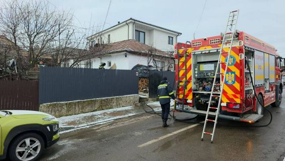 Incendiu la o locuinta   Pagube limitate si nicio victima inregistrata | imaginea 1