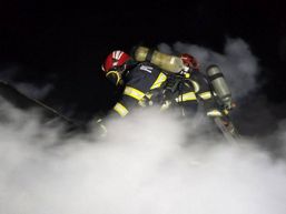 Incendiu violent la o casa din Giurgiu | imaginea 1