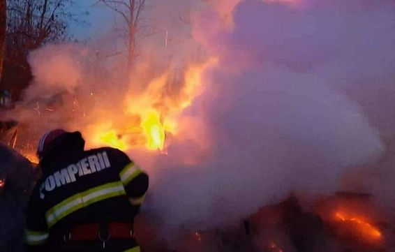 Interventii la incendii  accidente rutiere si misiuni medicale | imaginea 1