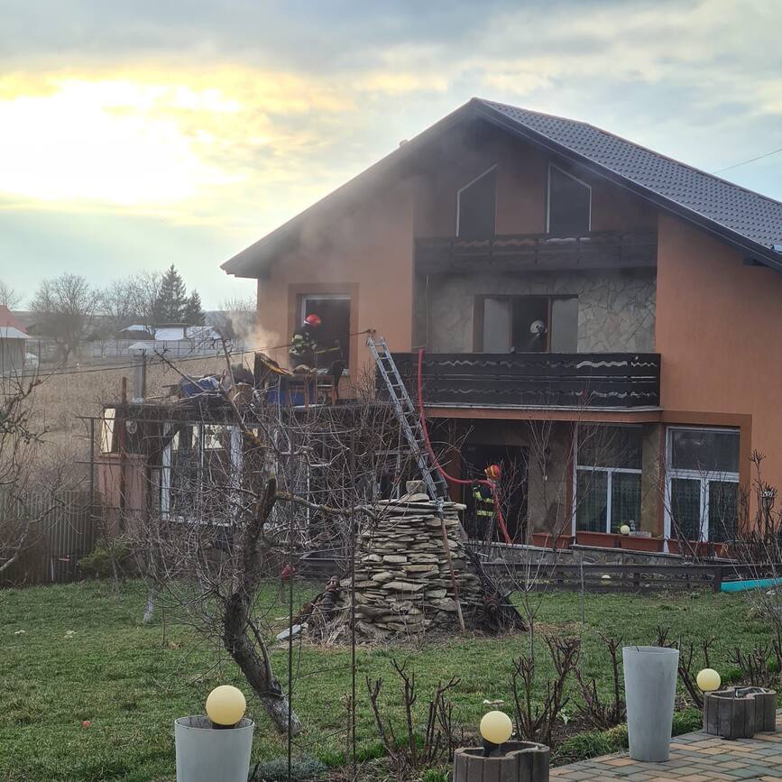 Casa salvata de la distrugere totala | imaginea 1