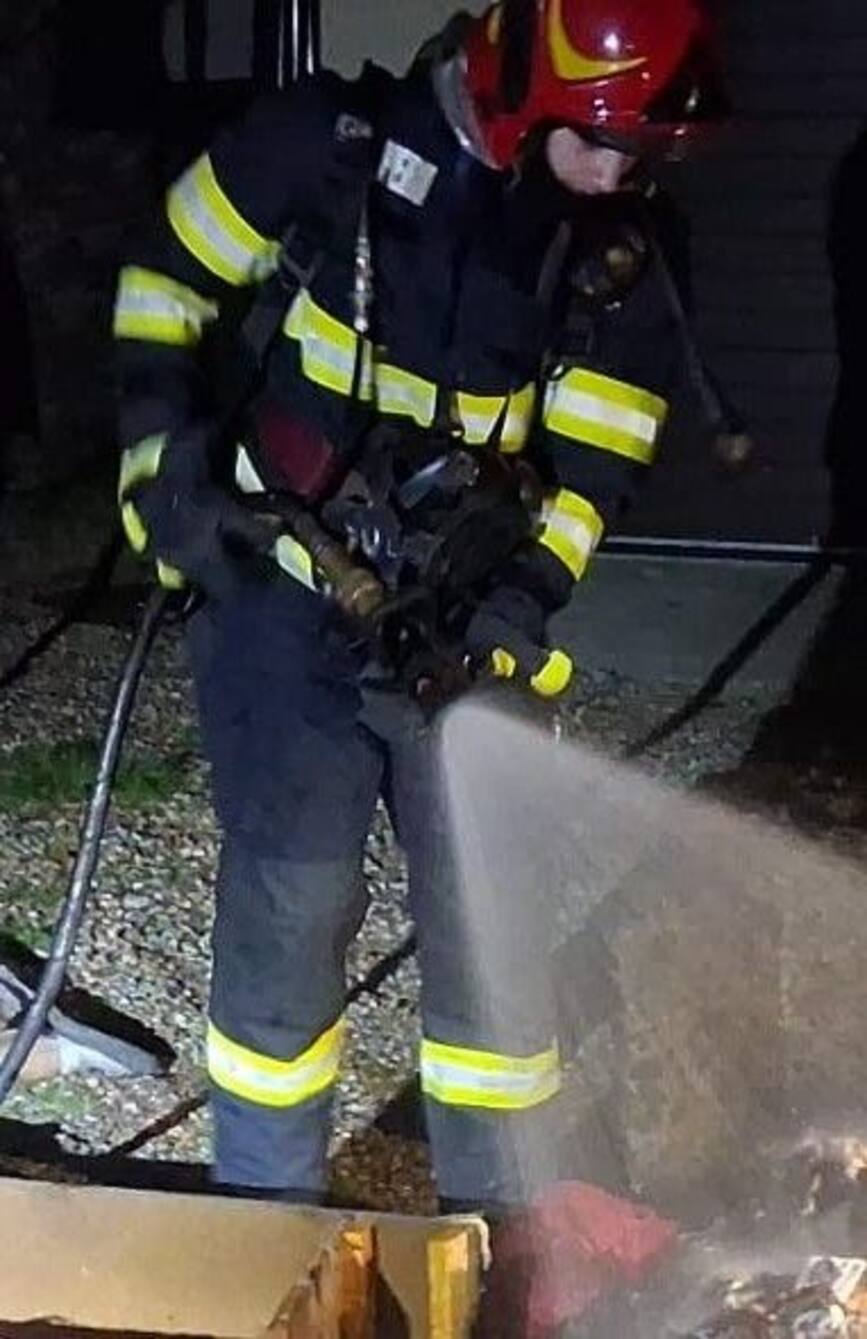 Incendiu la o casa din Oradea  Atentie la mijloacele de incalzire | imaginea 1