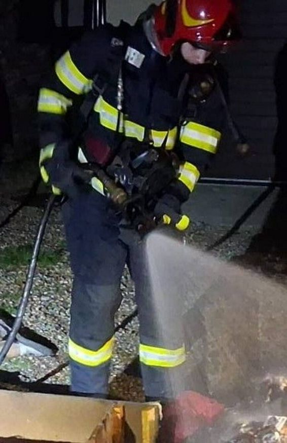 Incendiu la o casa din Oradea  Atentie la mijloacele de incalzire | imaginea 1