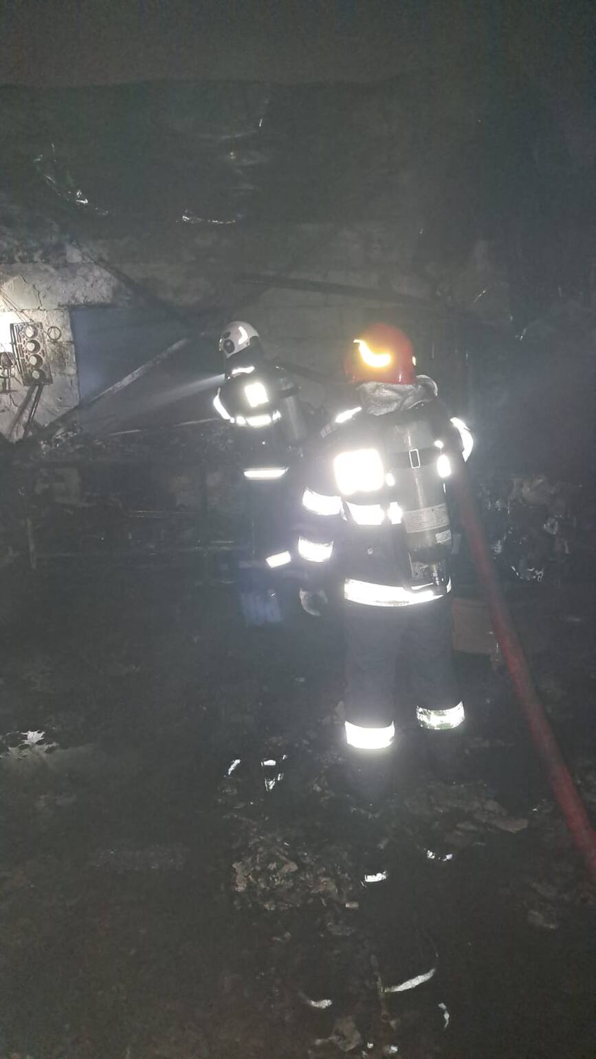 Incendiu la o casa din Oradea  Atentie la mijloacele de incalzire | imaginea 2