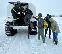 Mobilizare generala in Calarasi Sute de persoane salvate din viscol | imaginea 1
