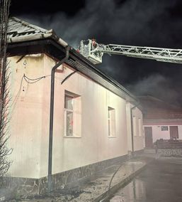 Cladire a Primariei  afectata de un incendiu | imaginea 1