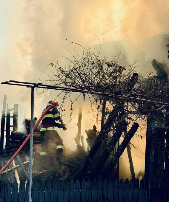 Incendiile la locuinte lasa in urma suferinta si cenusa | imaginea 1