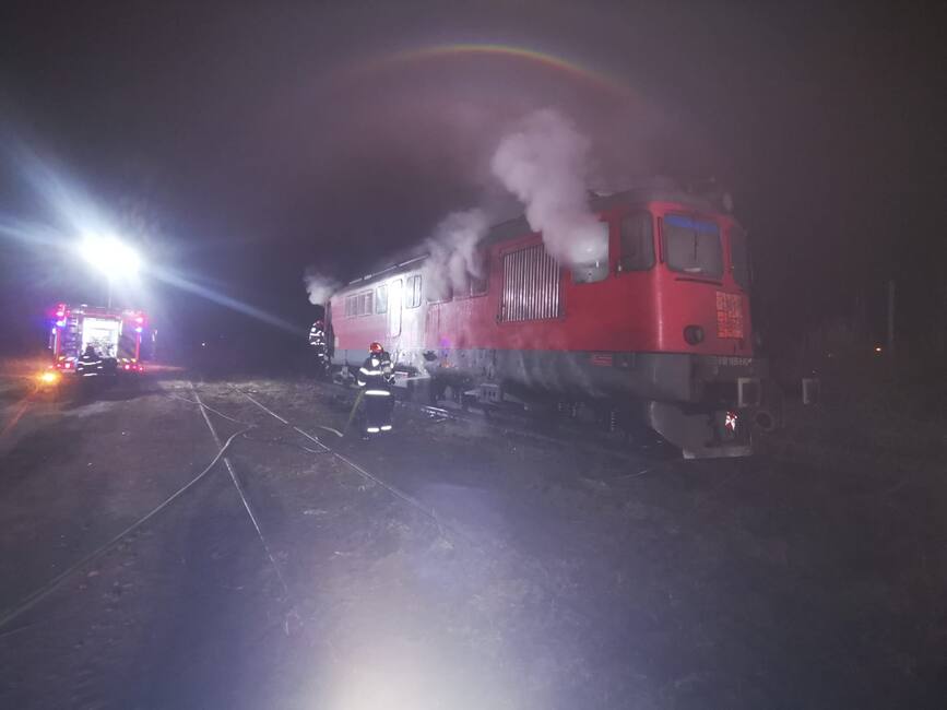 Incendiu la o locomotiva  in Oradea | imaginea 2