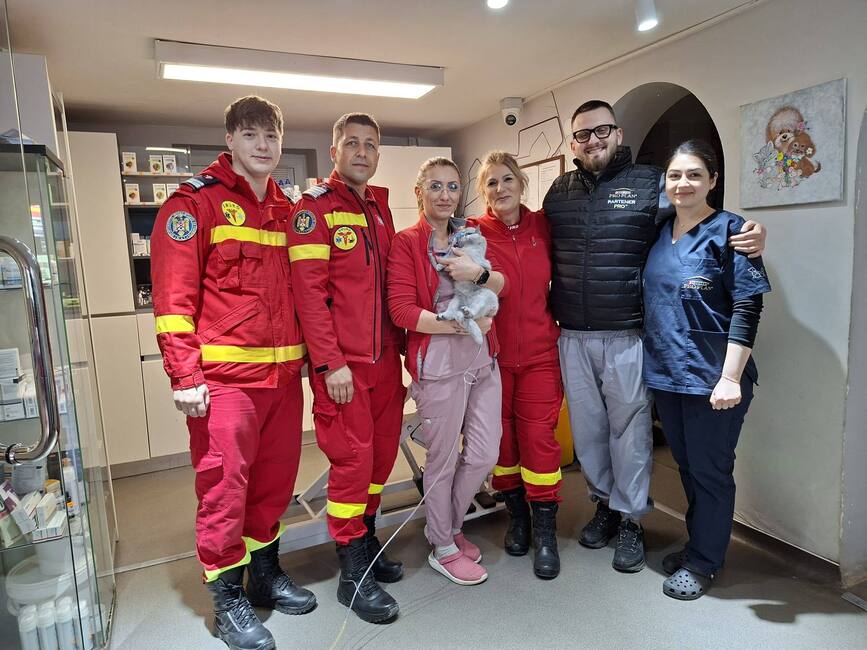 Salvata din mijlocul flacarilor | imaginea 1