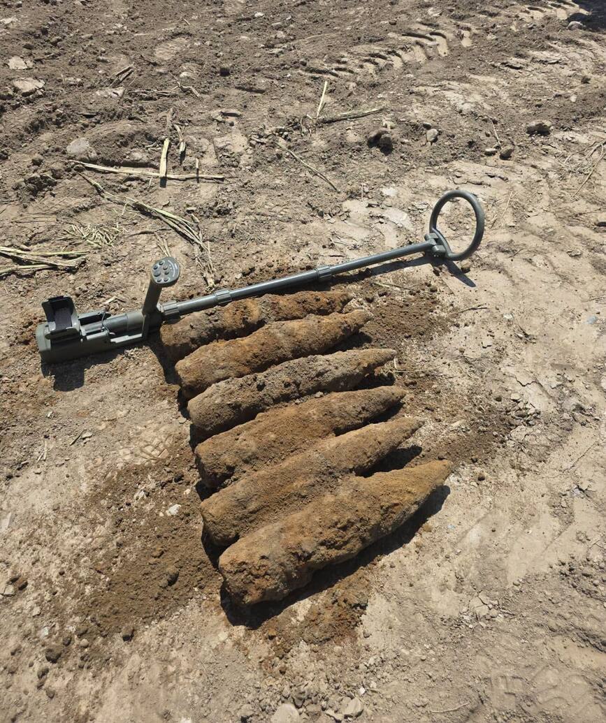 Alerta pirotehnica  14 proiectile descoperite in timpul unor excavatii | imaginea 1