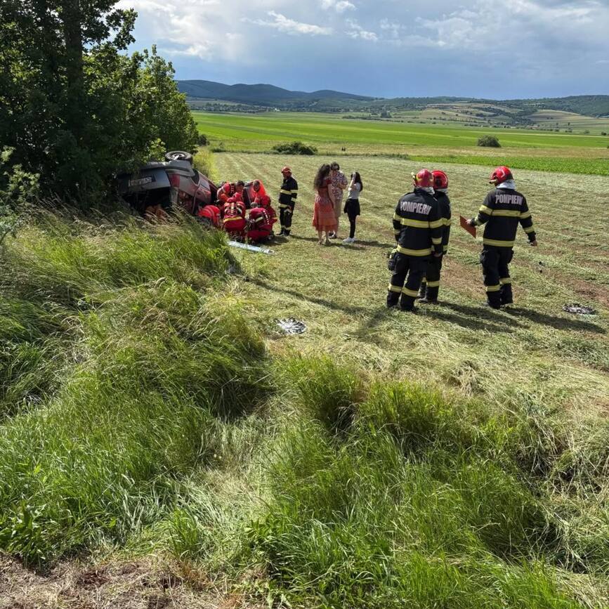 Incendii  accidente rutiere si zeci de urgente medicale | imaginea 1