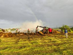 Interventie maraton  Peste 100 de tone de furaje s au facut scrum | imaginea 1
