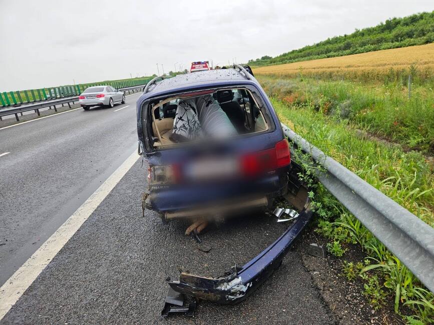 Urgente medicale  incendii si opt masini implicate in accidente | imaginea 1
