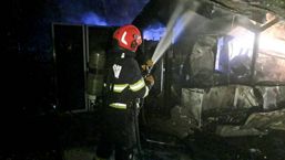 Incendiu in toiul noptii la terasa unui restaurant din Oradea | imaginea 1
