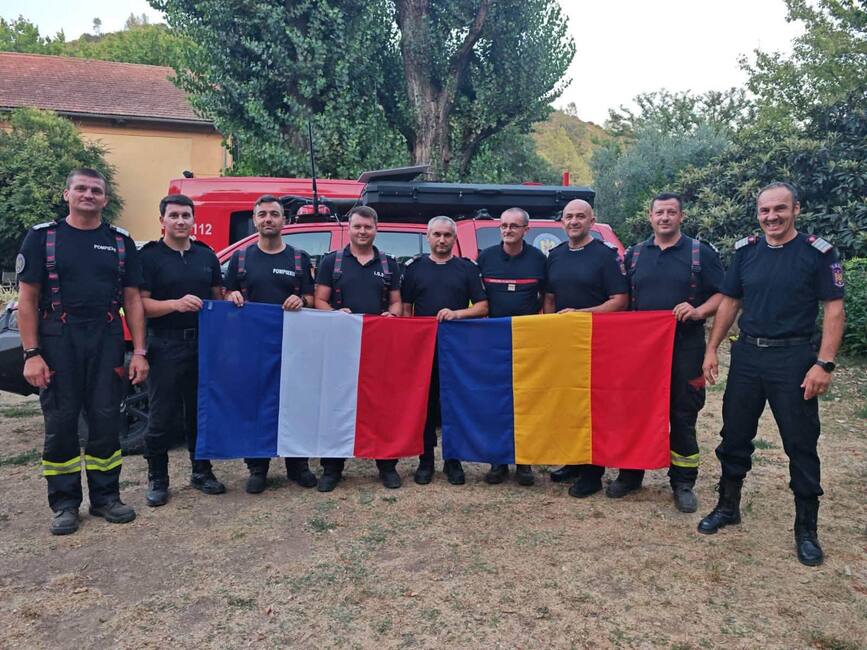 Final de misiune in Franta pentru 8 pompieri clujeni | imaginea 1