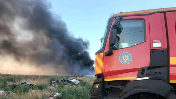 Hectare arse  o locomotiva in flacari si zeci de urgente in Teleorman | imaginea 1