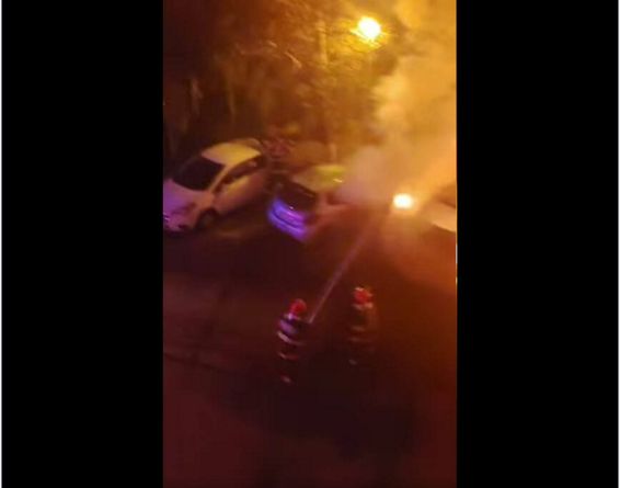 Incendiu de amploare intr o parcare din Oradea | imaginea 1