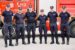 Opt pompieri ai ISU Sibiu  parte din misiunea Romaniei in Franta | imaginea 1