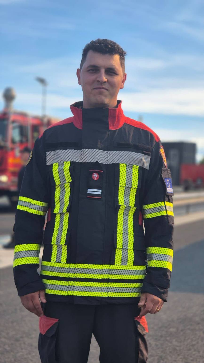 Cinci pompieri aflati in timpul liber au intervenit la un incendiu | imaginea 2