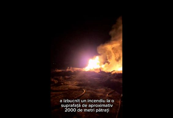 Gunoiul depozitat ilegal  combustibil pentru un incendiu devastator | imaginea 1