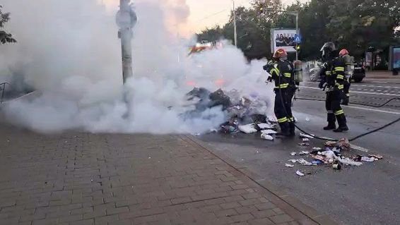 Incendiu pe sosea din cauza fumatului in locuri nepermise | imaginea 1
