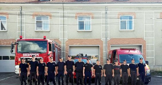 In sprijinul colegilor in lupta cu incendiul din Parcul National Domogled | imaginea 1