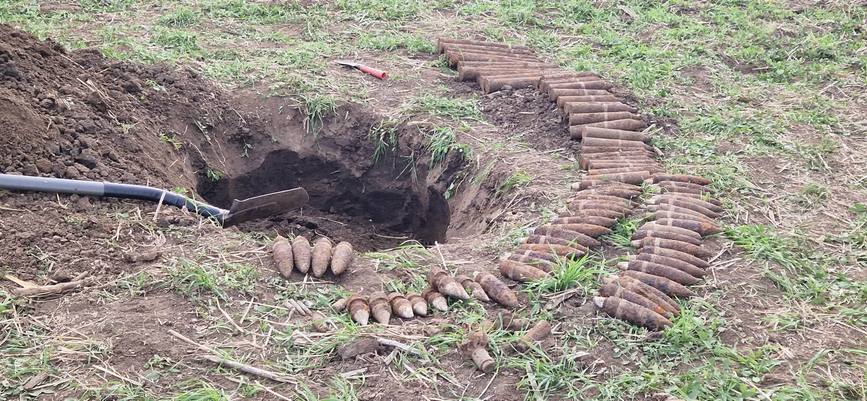 Misiune pirotehnica de amploare  Proiectile si bombe  scoase la suprafata | imaginea 1