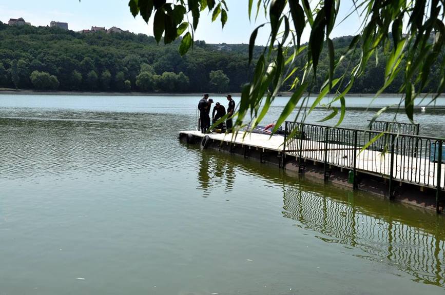 Trei persoane si au pierdut viata la scaldat | imaginea 1