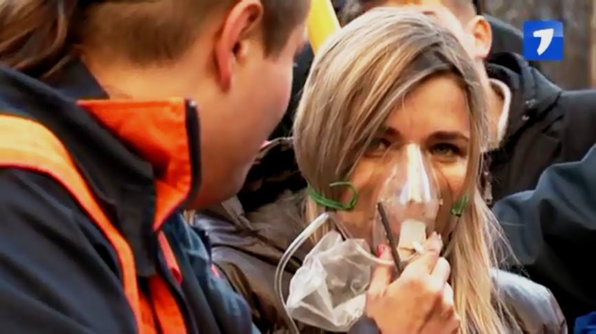Pompierii au salvat din incendiu sase persoane  printre care si un copil | imaginea 1